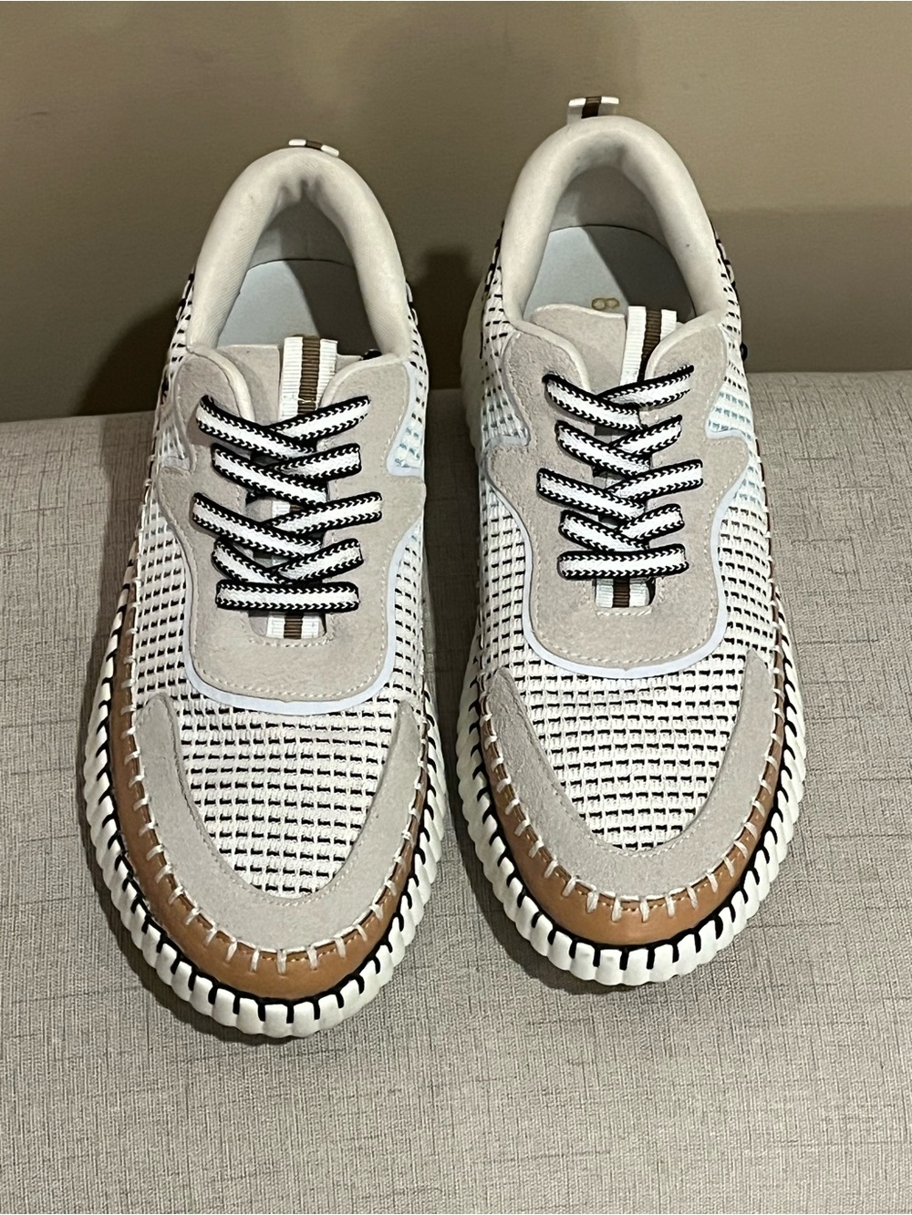 Cozy Girl Coachel Platform Sneakers, size 8.5